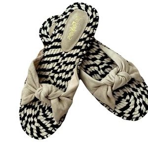 NIB Espadrille Sandals